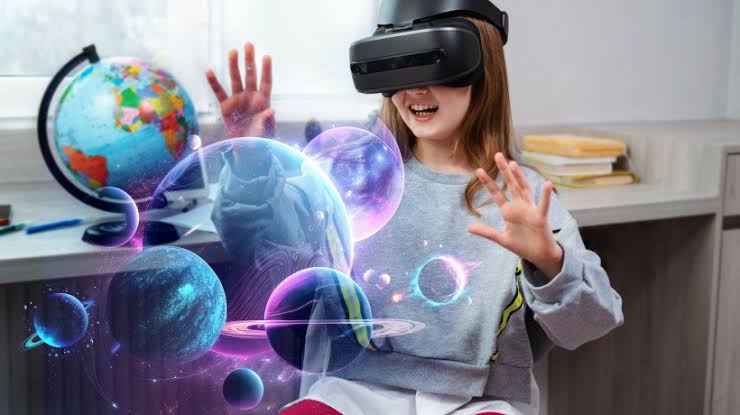 🎮 The Rise of Immersive Play: Why 2025 Is the Breakout Year for Virtual and Mixed Reality Gaming
